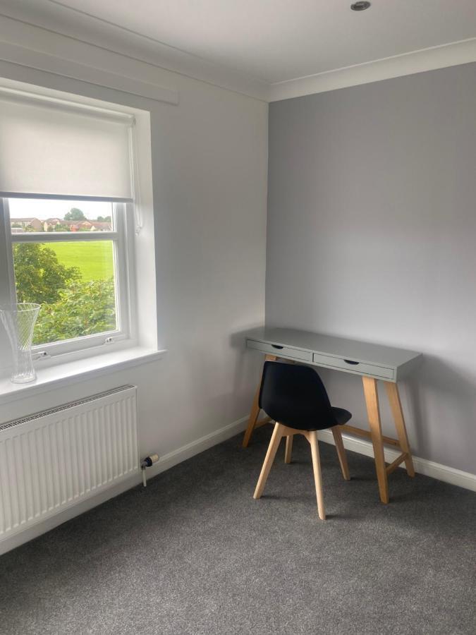 Renfrew Home From Home Bagian luar foto