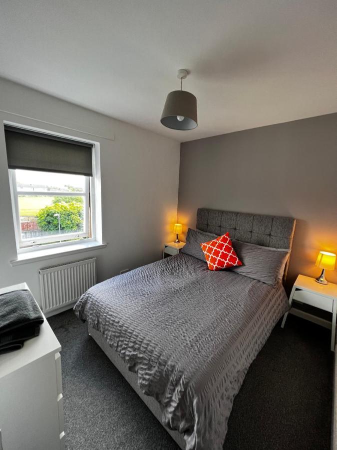 Renfrew Home From Home Bagian luar foto
